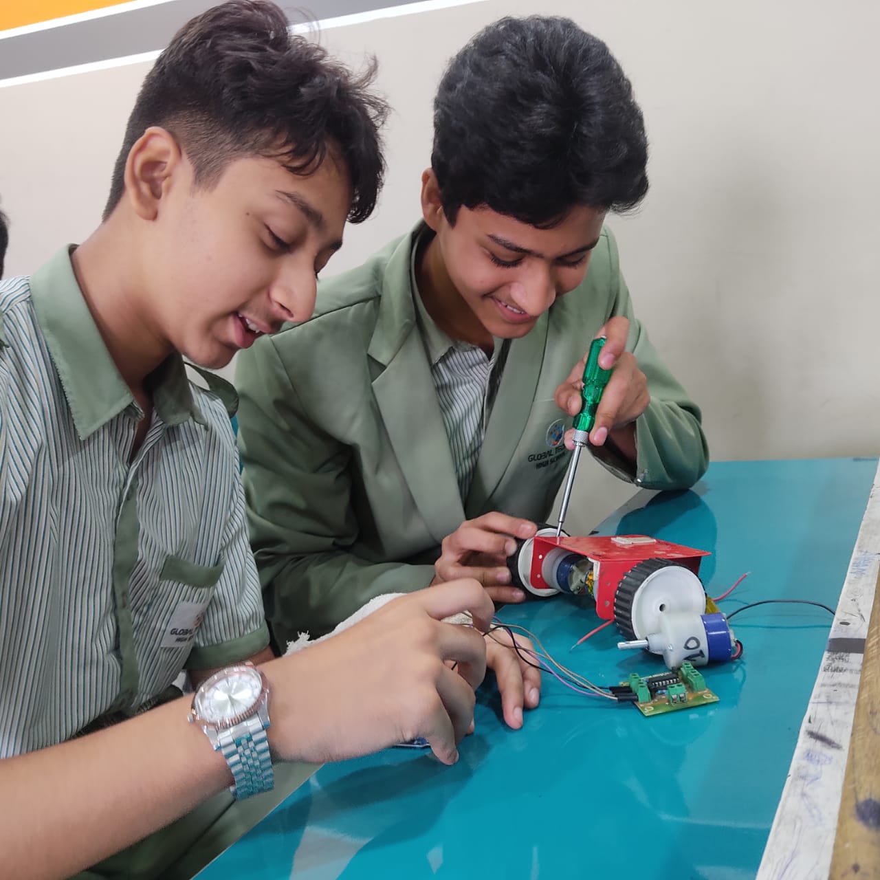 Students in a Cloud Robotics lab session